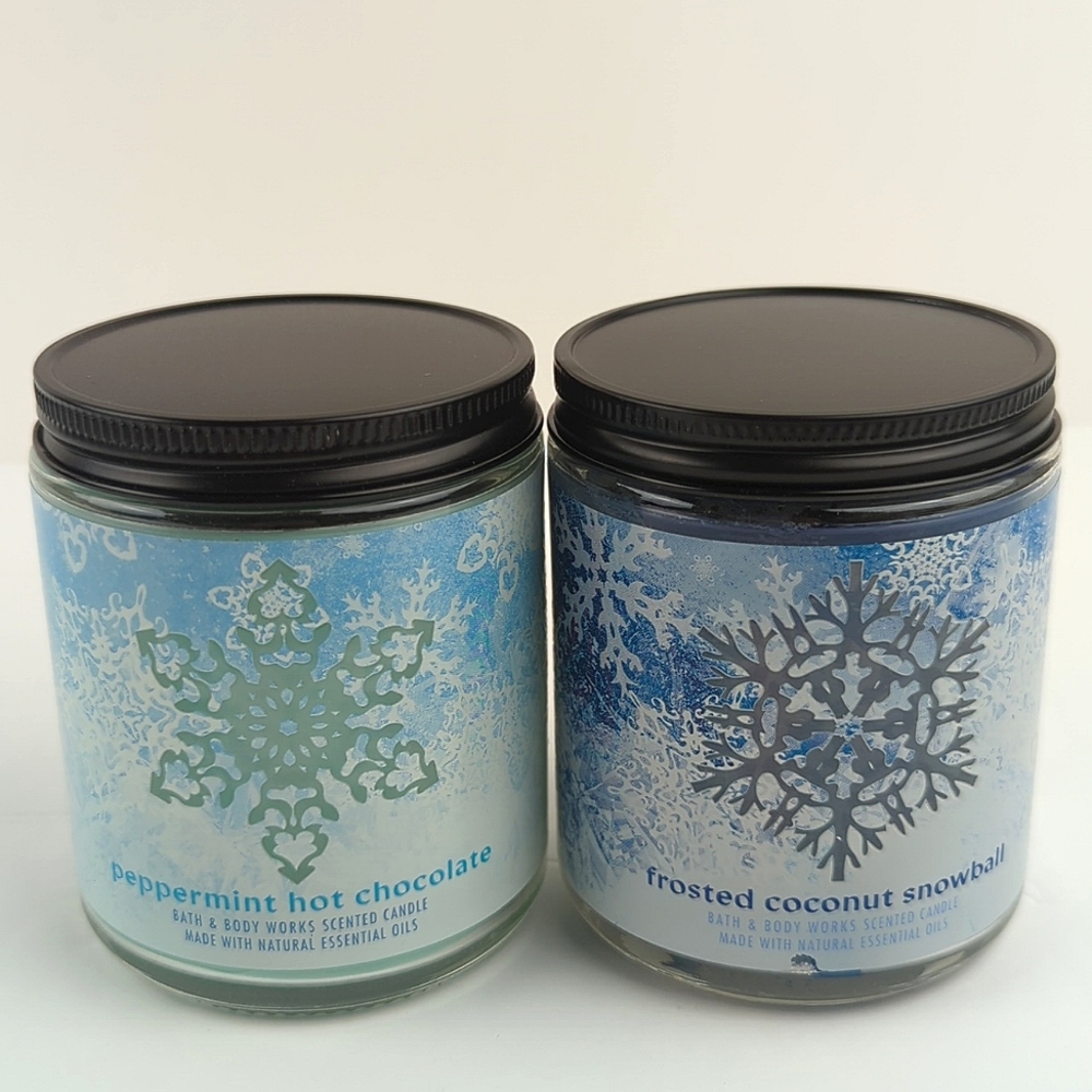 Peppermint Hot Chocolate & Frosted Coconut Snowball Candle Set Bath & Body Works